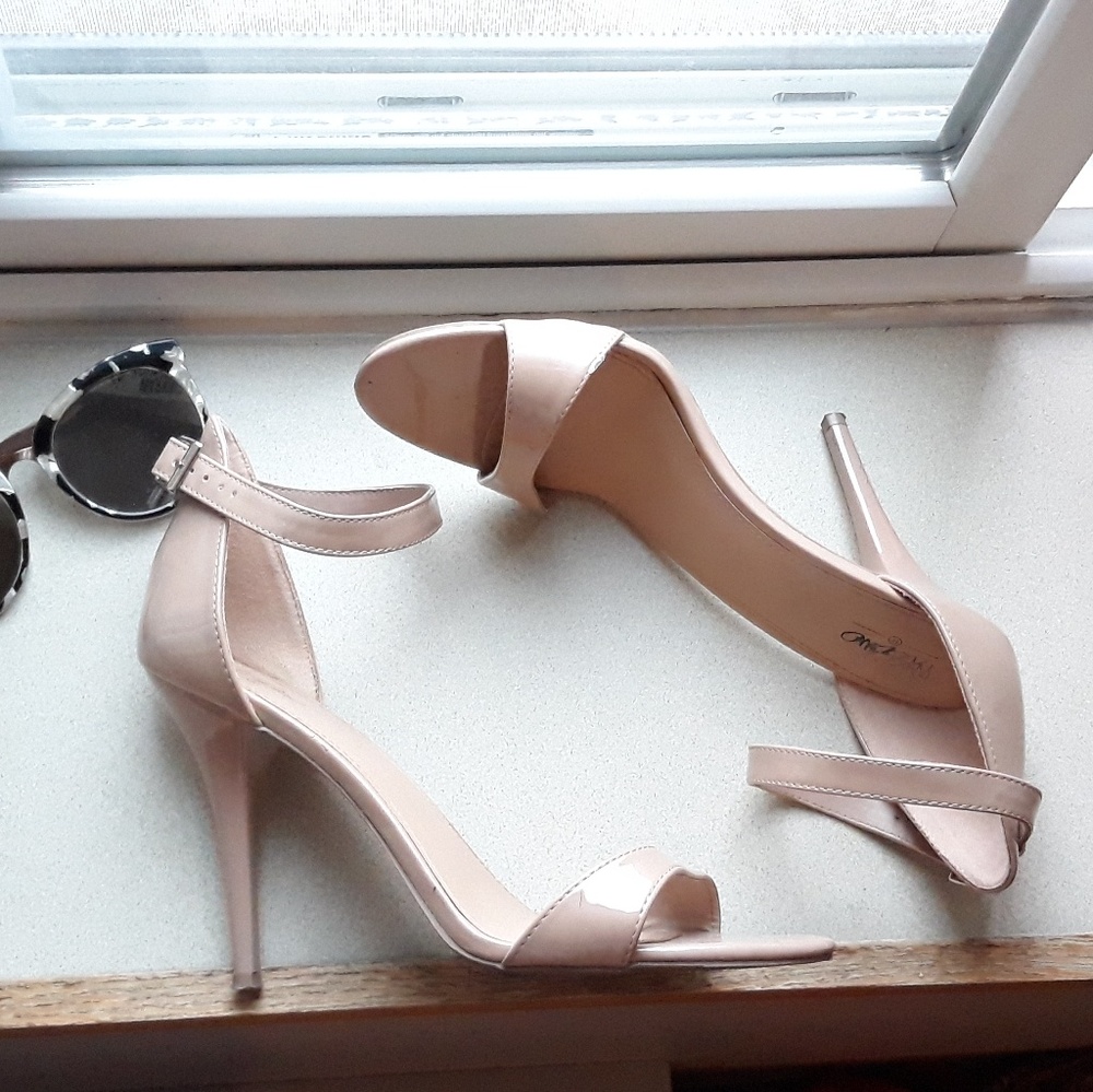 Mossimo Stilletos size 10